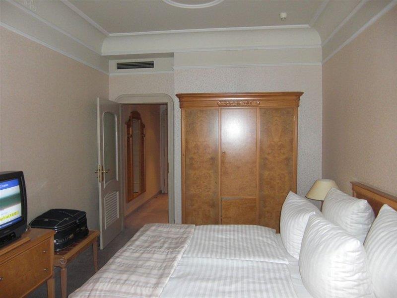 Hotel Gewandhaus Dresden, Autograph Collection 5*